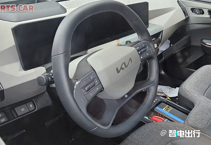 起亚EV5实车街拍曝光内饰酷似宝马/预售不到16万-图7