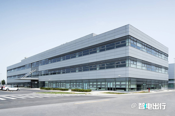 宝马加强新能源车本土研发将纯电5系全新iX3等-图2