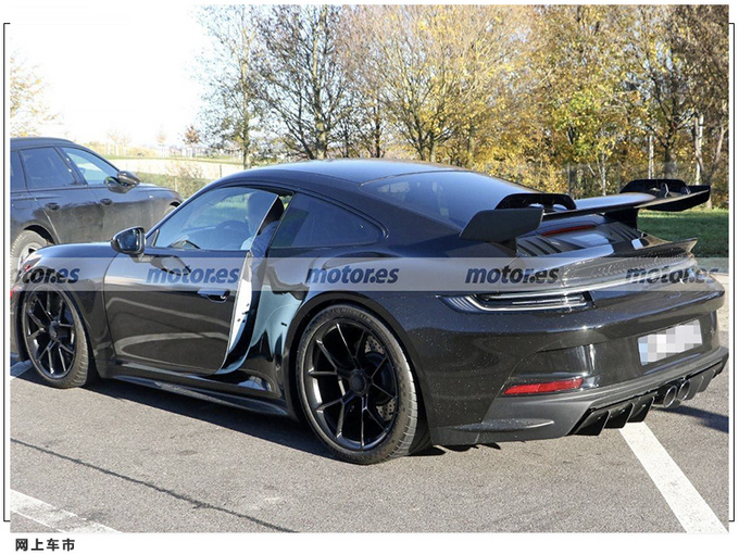 保时捷全新911 GT3谍照 搭4.0T引擎/中置双出排气-图4
