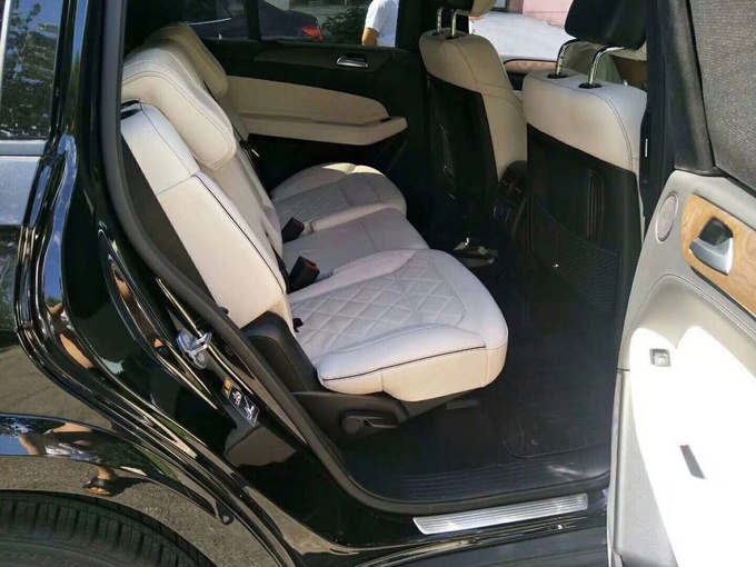 18款加版奔驰GLS450 慑人气魄SUV122万售-图7