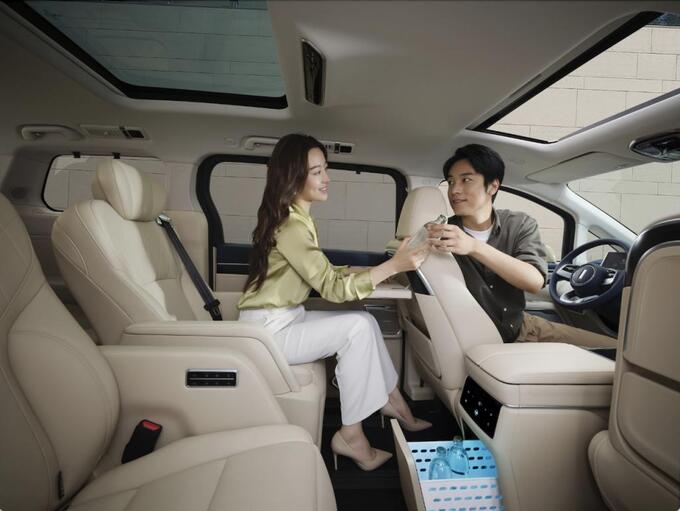 魏牌李万鹏魏来高阶新势力为全家人来带出行头等舱的体验-图4