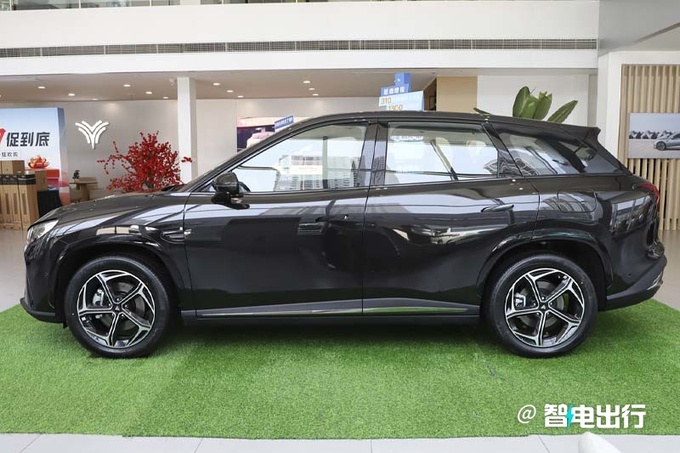 哪吒L純電版 5月21日預(yù)售續(xù)航510km 預(yù)計12.99萬起-圖2