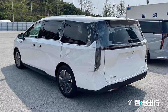 上汽MAXUS MIFA7 8月25日预售6/7座可选 支持换电-图2