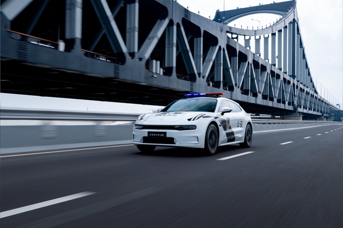 极氪001入列亚运警用服务车队 冠军实力官方认证-图2