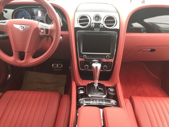 2018款宾利飞驰V8S 豪车界明星限时巨降-图10