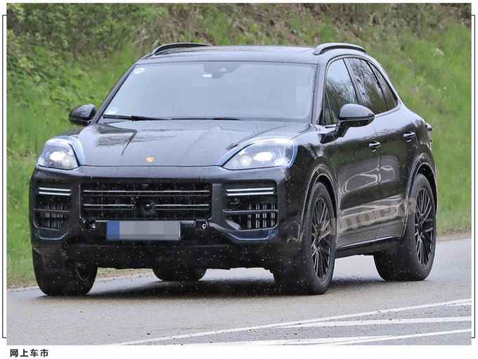 保时捷全新卡宴曝光格栅造型调整/四出运动排气-图2