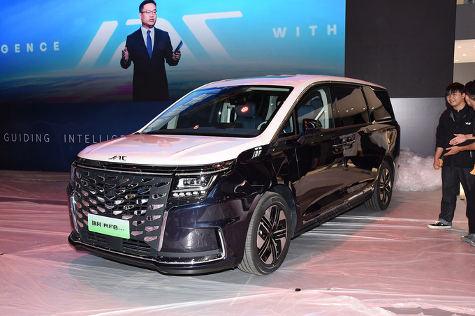 广州车展MPV篇想要电动化豪华顶级限量了解下这8款车-图20