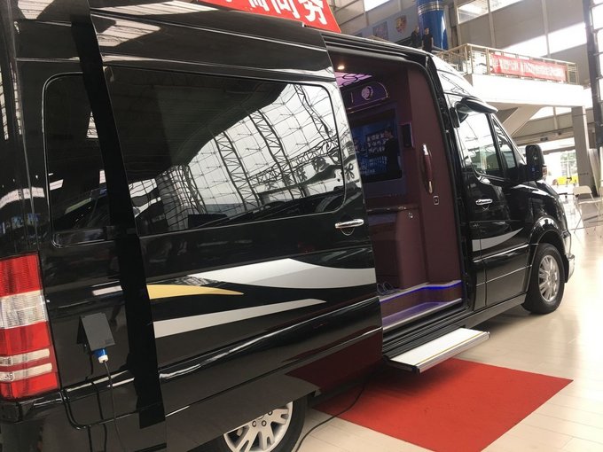 奔驰斯宾特商务房车 豪华空间设备齐图赏-图3