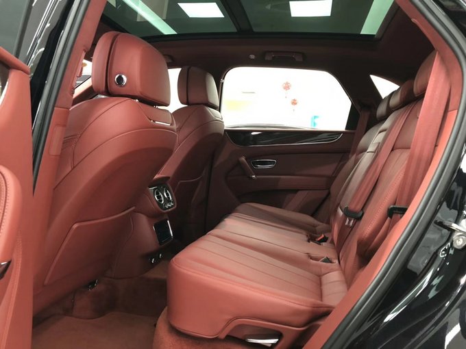 2018款宾利添越柴油版 人气剧增国五环保-图10