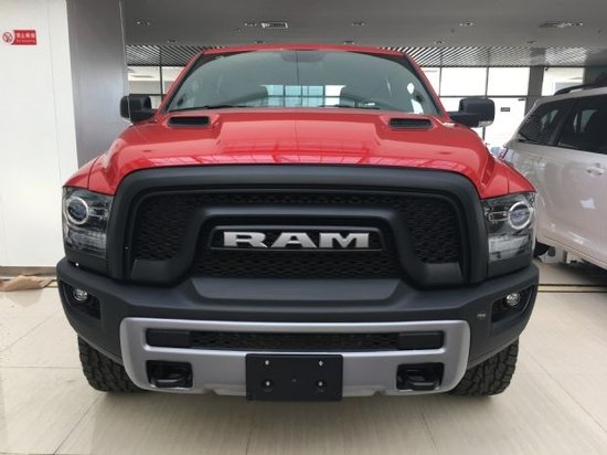 道奇公羊叛逆者肌肉皮卡 轻松玩转全地形-图1