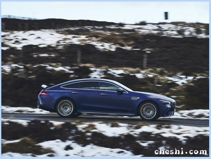 奔驰新款GT跑车实拍动力升级/竞争保时捷帕拉梅拉-图3