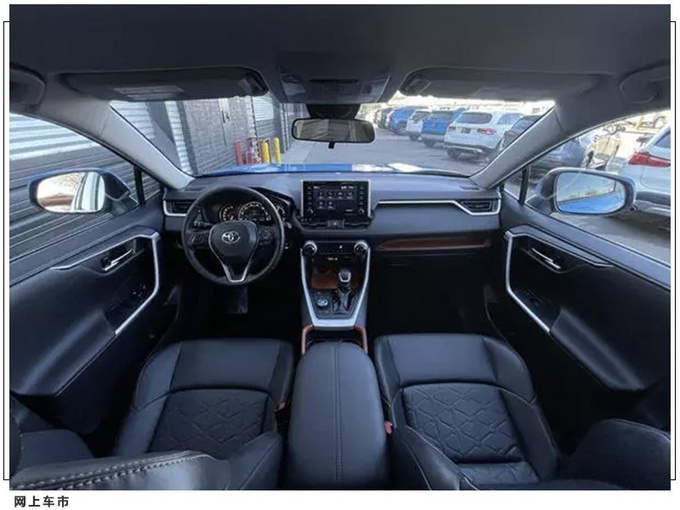 丰田RAV4实拍曝光双出排气/配黑色外观套件-图5