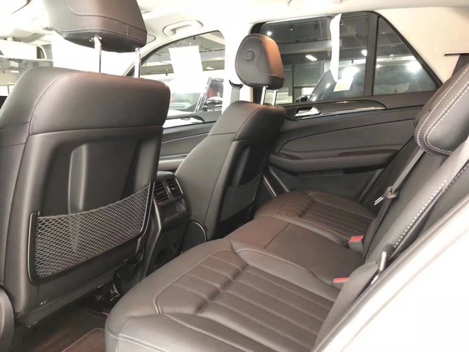 18款墨版奔驰GLE400 精湛过硬的质量标准-图6