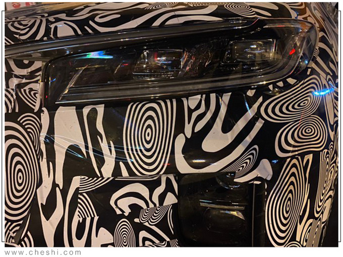 红旗全新H7实拍 新增3.0T引擎 外观酷似劳斯莱斯-图3