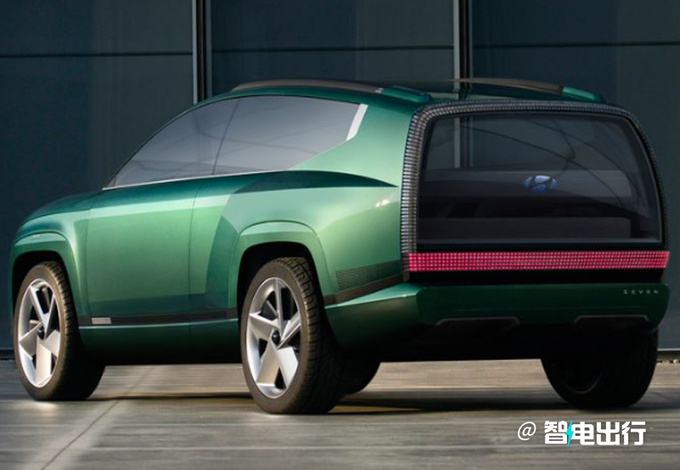 现代版劳斯莱斯库里南曝光撞脸理想L8-图3