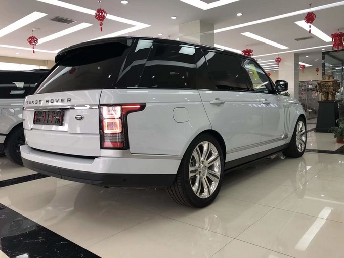 17款路虎揽胜巅峰SV创世加长 限量版巨惠-图3