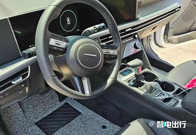 現代十一代索納塔實車街拍官宣明年國產開售-圖5