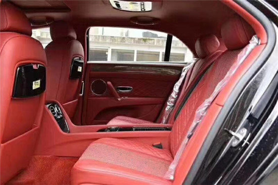 昆明宾利飞驰优惠 平行进口最低价245万-图2