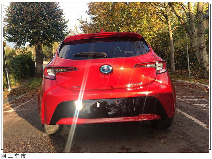 丰田全新卡罗拉两厢版实拍搭1.8L混动/价格亲民-图7