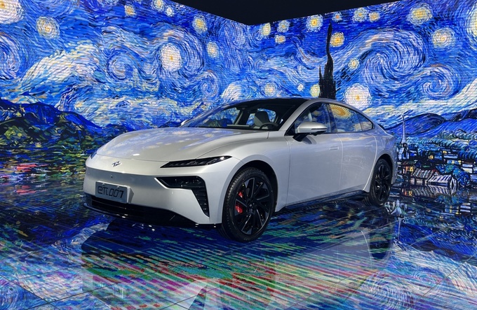 东风奕派eπ007上市提供增程和纯电动版本售价15.96万起-图2