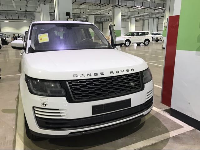 18款路虎揽胜行政版 全地形越野底价提车-图1