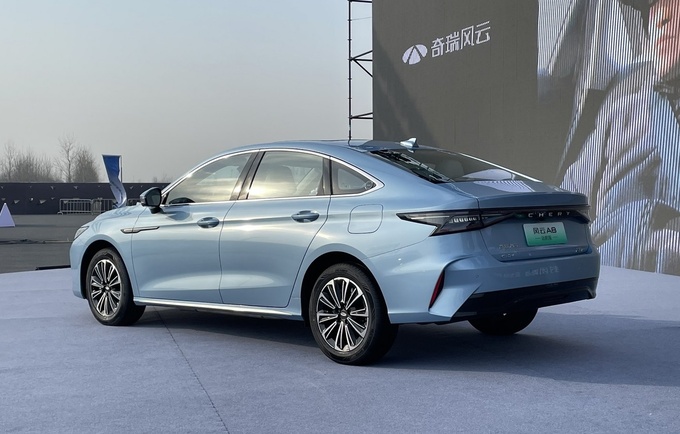奇瑞风云A8远航版「较真」上市10.99万起解决所有混动痛点-图17