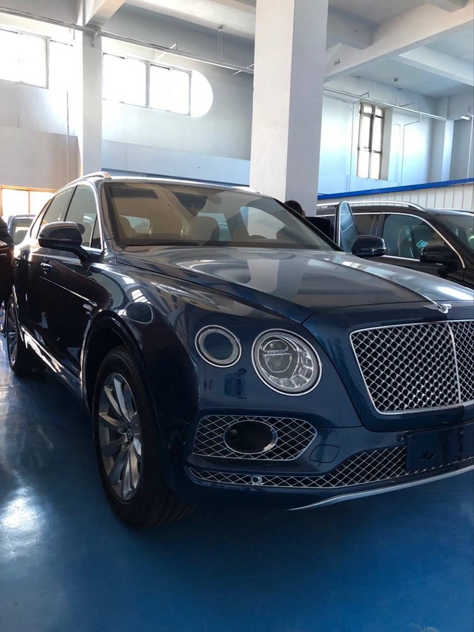 2018款宾利添越火力全开 史上最豪华SUV-图3