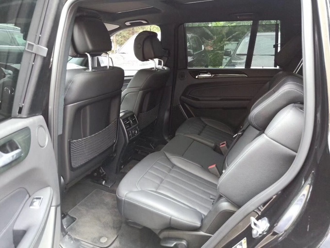 18款奔驰GLS450 大空间七座SUV乘坐舒适-图5