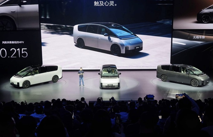 家庭科技旗舰MPV理想MEGA正式上市售55.98万元-图1