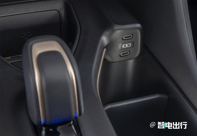 丰田新款汉兰达曝光换新动力/内饰全面翻新-图5