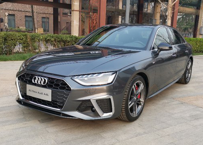 奥迪国产新款A4L实拍最快下月到店30.8万起售-图1