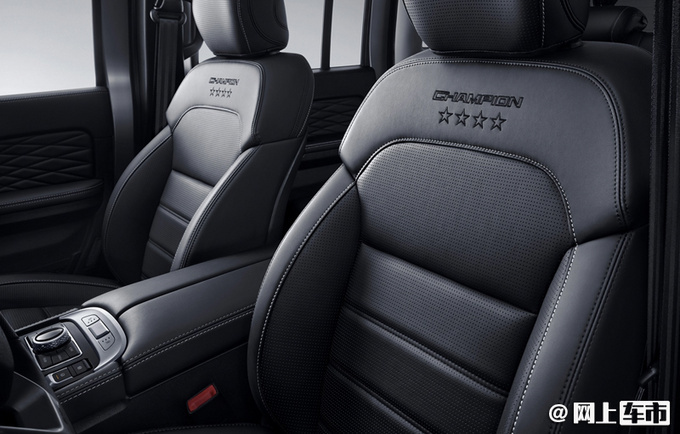 北汽BJ40环塔冠军版配置曝光 配三把锁 售21.49万-图5