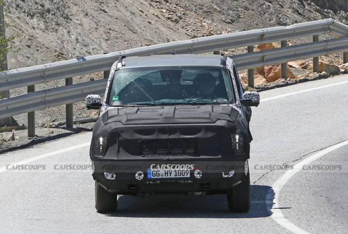 起亚Tasman 测试车出现在西班牙街头-图1