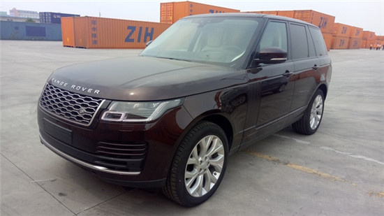 18款路虎揽胜行政汽油 美规大功率140万-图2