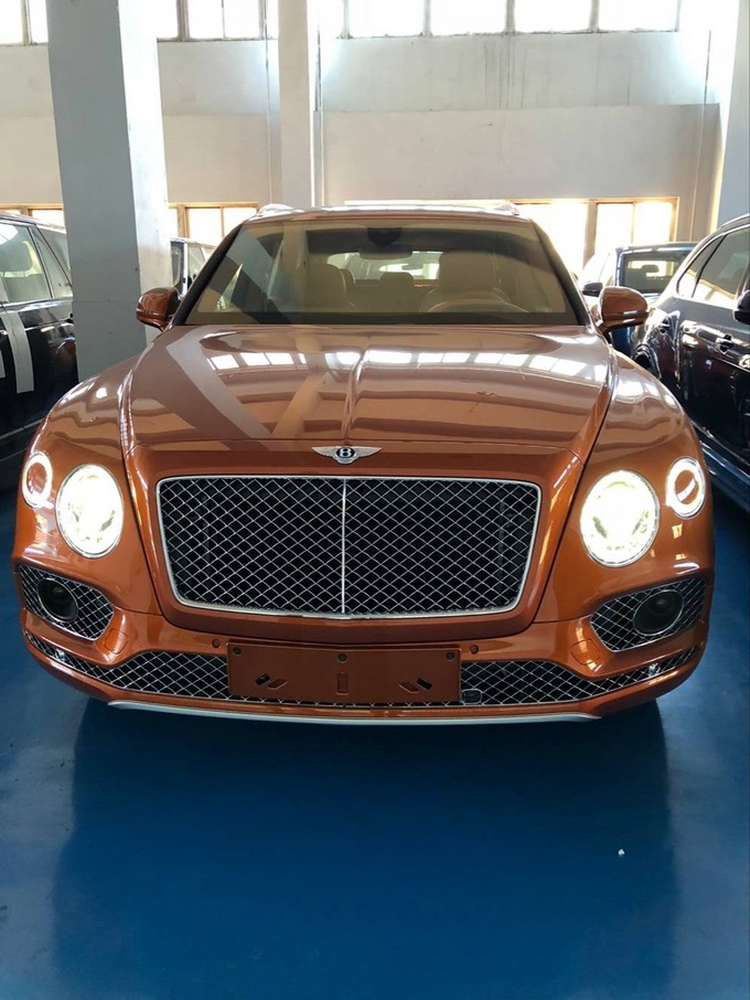 18款宾利添越价格表 最豪华最快柴油SUV-图9