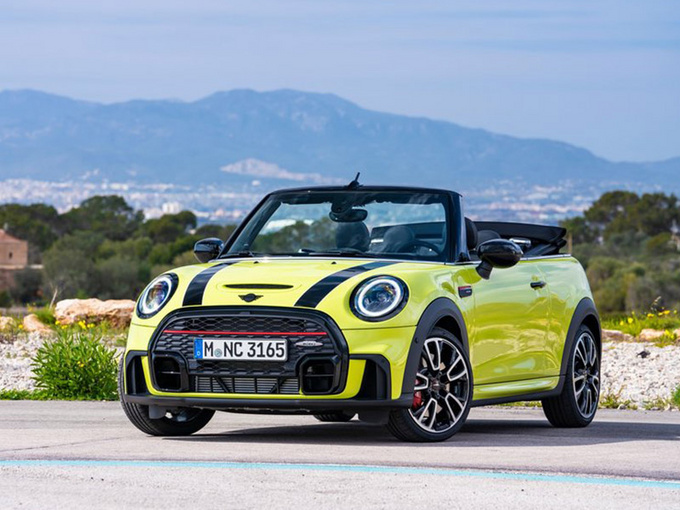 MINI JCW敞篷版官图 黄色车身涂装/搭黑色外观配件-图1