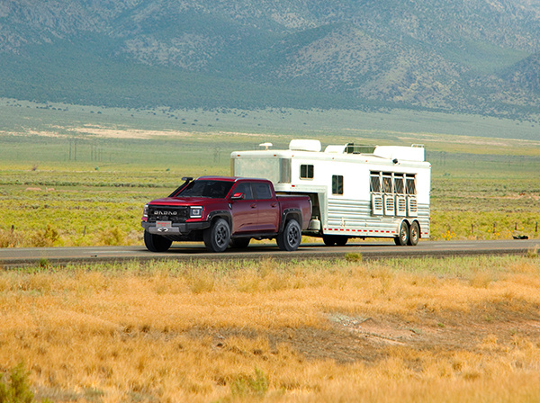 货箱外放电功能竟这么有用盘点具备此功能的皮卡-图10