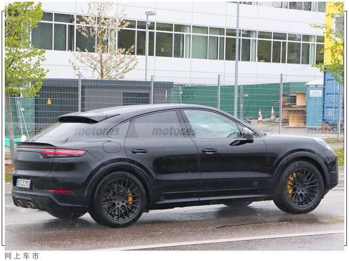 保时捷中期改款卡宴轿跑版年内亮相/内饰升级-图4