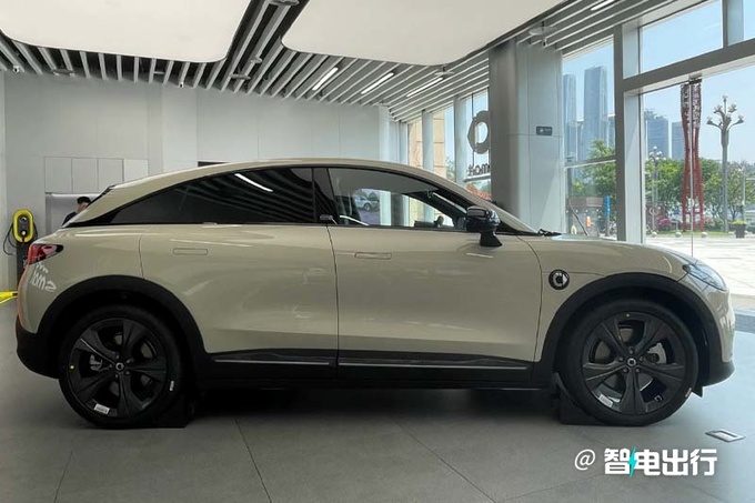 smart精灵#3六月1日上市零百加速3.6s 顶配卖30万-图5