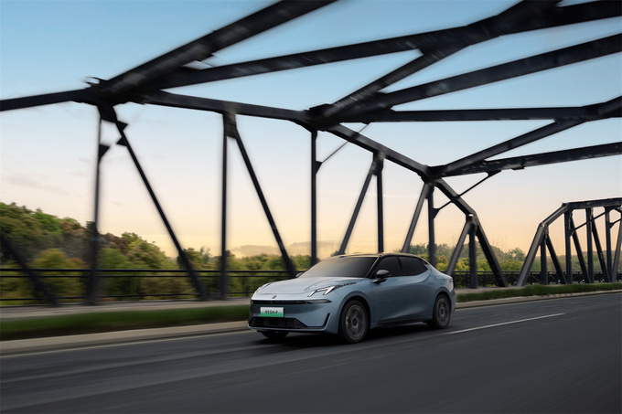 豪华智享超电轿车领克07 EM-P上市售16.98-18.98万元-图8