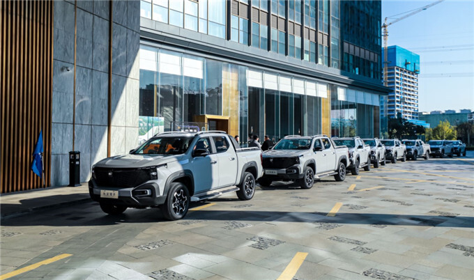 长安猎手正式上市13.99万元起全球首款超级增程皮卡填补空白-图14