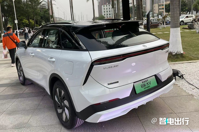 启辰大V新车型街拍换奥迪同款挡把 或5月上市-图6