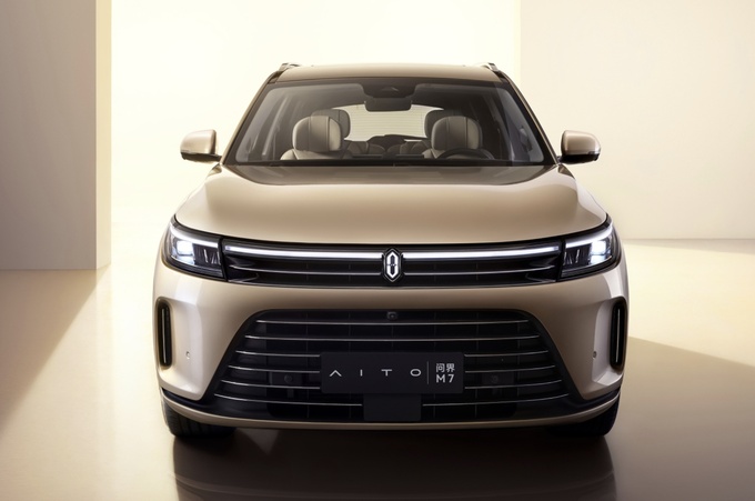 新岚图FREE和问界M7怎么选追求年轻运动选它准没错-图16