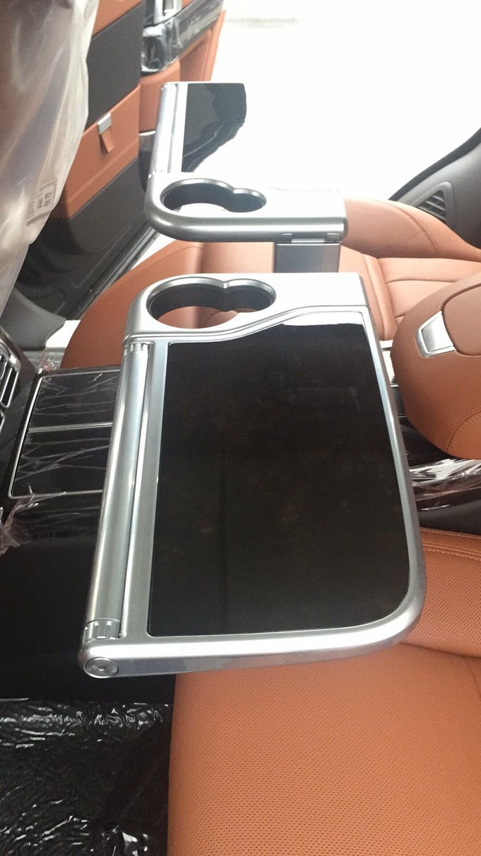 路虎揽胜巅峰创世 5.0加长版SUV气势磅礴-图4