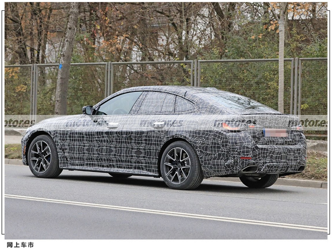 宝马新4系Gran Coupe谍照 搭2.0T/熏黑灯组更运动-图5