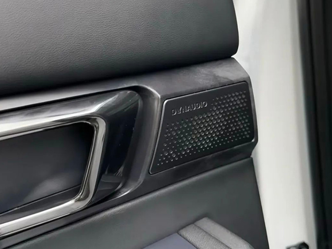 比亞迪皮卡實拍曝光撞臉福特F-150閃電這價格你滿意嗎-圖7