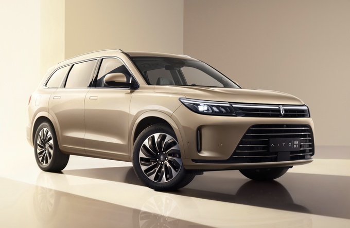 新岚图FREE和问界M7怎么选追求年轻运动选它准没错-图3