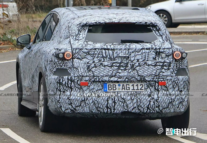 奔驰全新一代GLC曝光尺寸大幅提升/pk宝马X3-图4