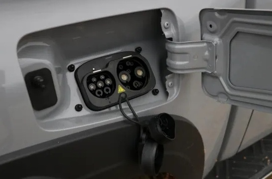 十大顶尖设计与配置长安猎手树立新能源皮卡标杆-图12