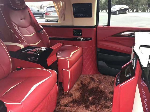 17款凯迪拉克伯爵一号 5.98米配置超豪华-图8